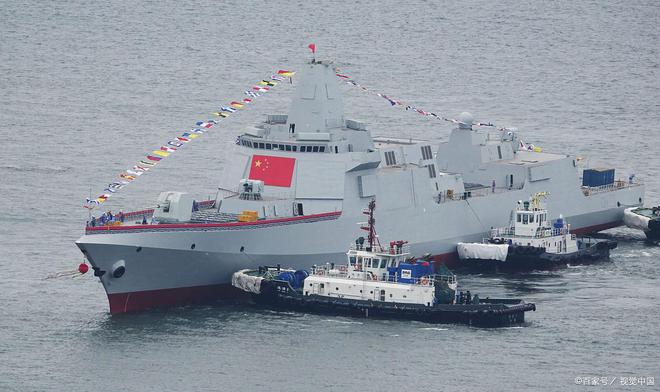 中國最新驅逐艦055，海上力量的新時代先鋒