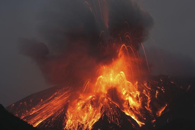 火山最新動態(tài)揭秘，地球噴發(fā)奇跡的探索