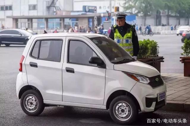 老年代步車新政，為老年出行帶來(lái)機(jī)遇與挑戰(zhàn)