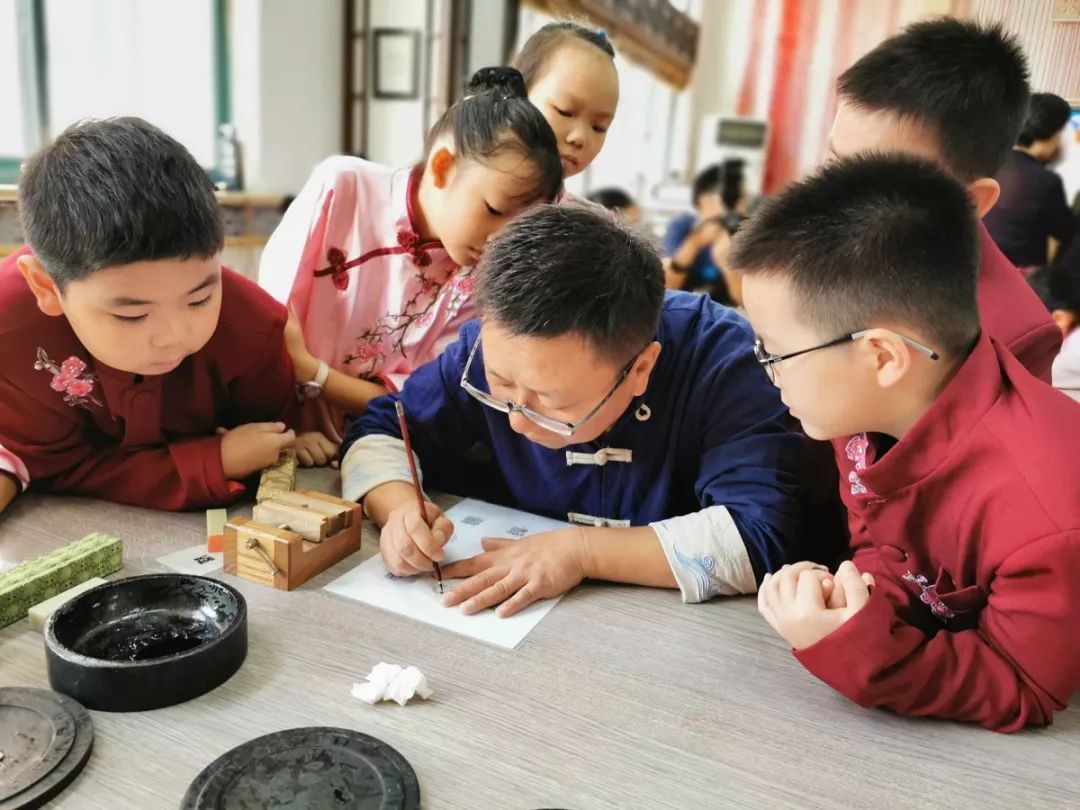 小學(xué)生輝煌時(shí)刻，才華與努力的綻放